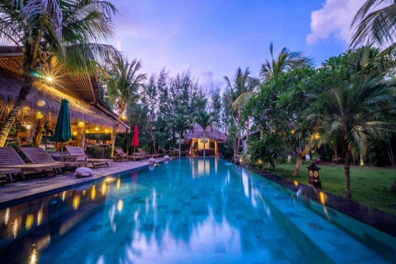 Flower Bud Bungalow Pecatu Exterior foto