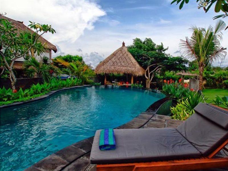 Flower Bud Bungalow Pecatu Exterior foto